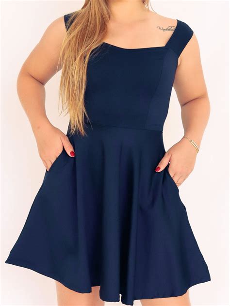 vestido curto rodado azul